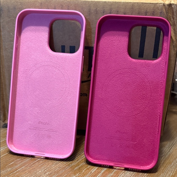 Apple MagSafe iPhone 16 pro max Cases - Picture 2 of 2